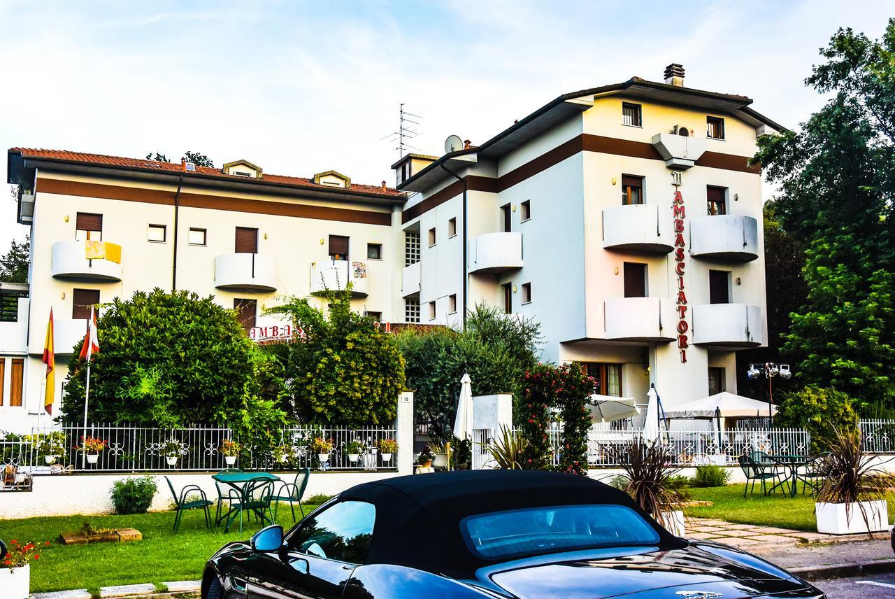 كاستروكارو تيرمي Hotel Ambasciatori المظهر الخارجي الصورة